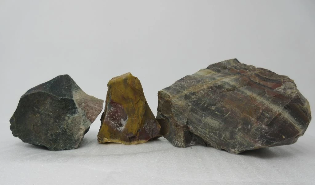 Grün-brauner Jasper Unterschiedliche Farb- Und Form-Spektren Per 1kg 1 Grün-brauner Jasper Unterschiedliche Farb- Und Form-Spektren Per 1kg