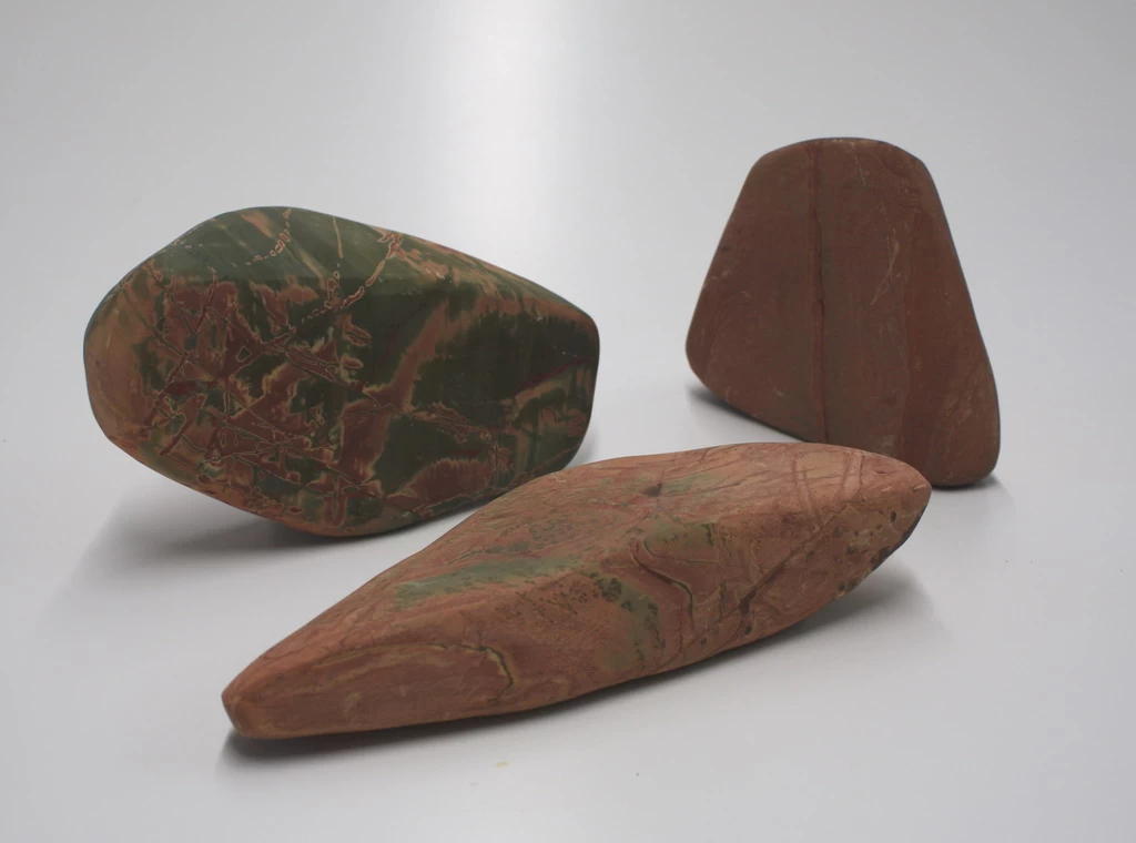 Freak-Rock, Grünes Drachenauge, Geschliffen 1 Freak-Rock, Grünes Drachenauge, Geschliffen